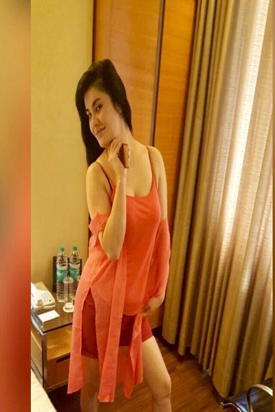 escort girl in Pari Chowk Nikki