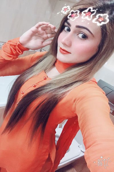 Pari Chowk escort girl - Vipasha