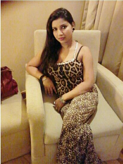 Pari Chowk call girls - Ruchi