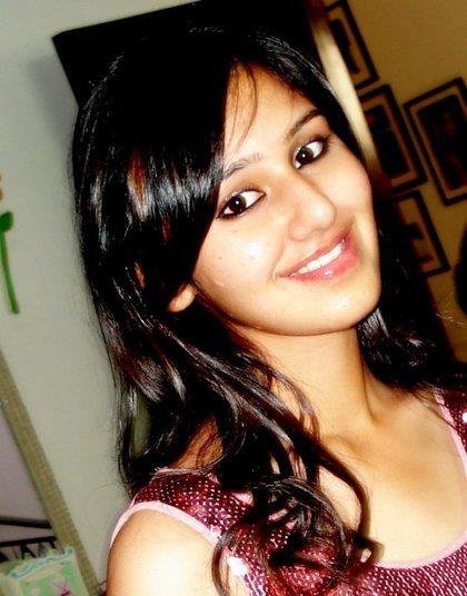 call girls in Pari Chowk - Alisha